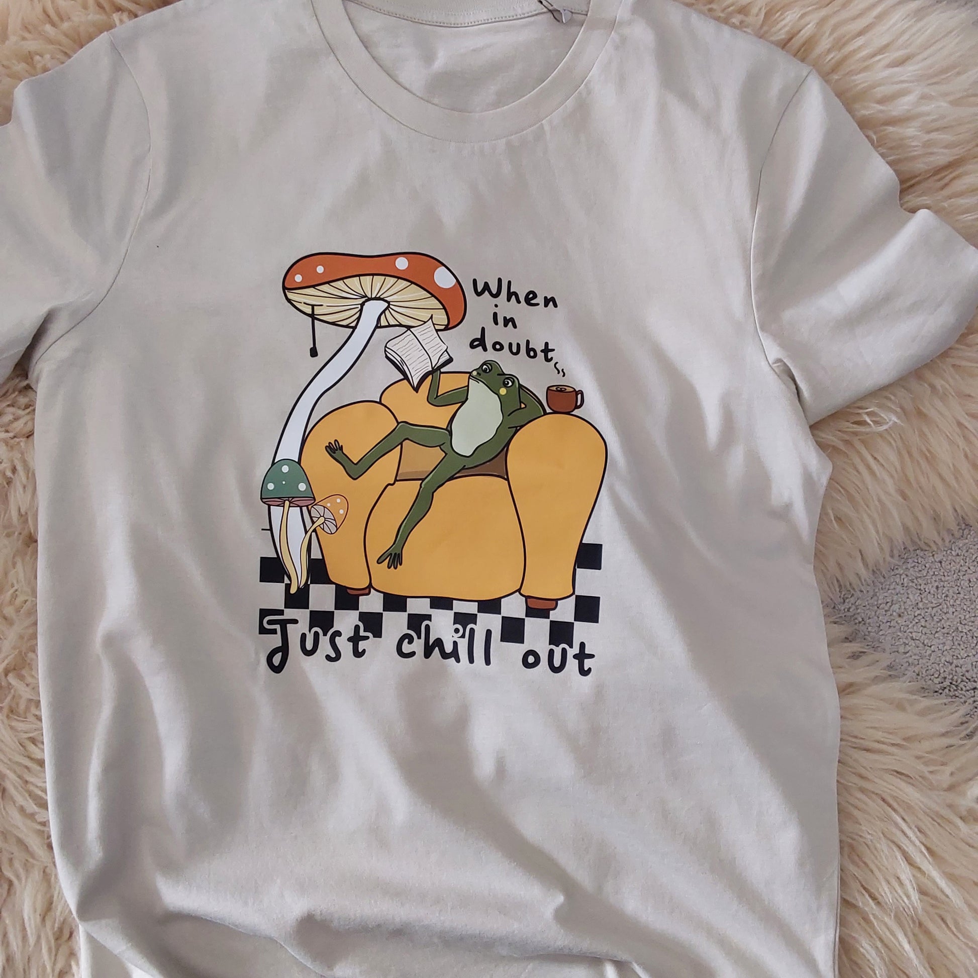 Retro frog tshirt